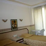 Kleopatra Saray מלון 2*
