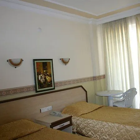 Kleopatra Saray Otel 2*
