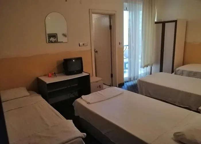 Hotel Kleopatra Saray 2*